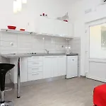 Apartamento By The Sea Ston, Peljesac - 10226