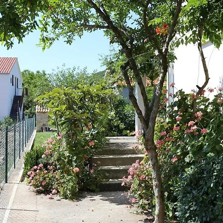 Appartement By The Sea Ston, Peljesac - 10226 *