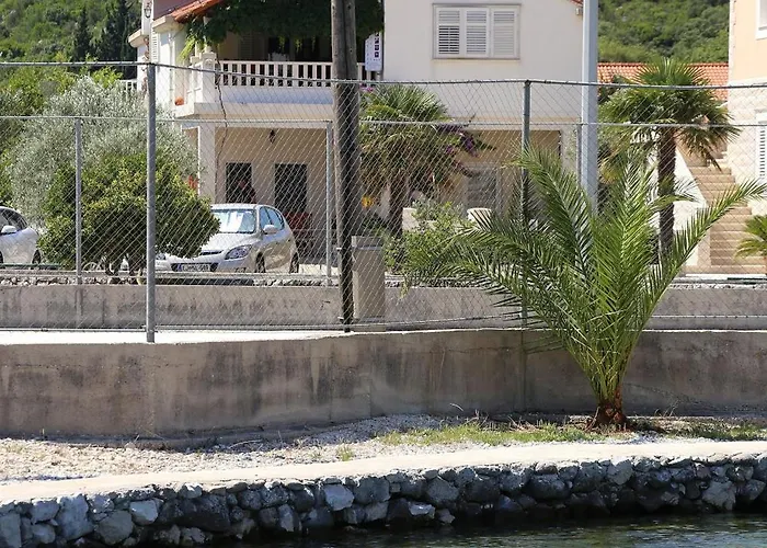 Апартаменты By The Sea Ston, Peljesac - 10226