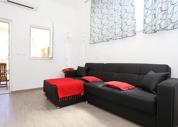 Lägenhet By The Sea Ston, Peljesac - 10226